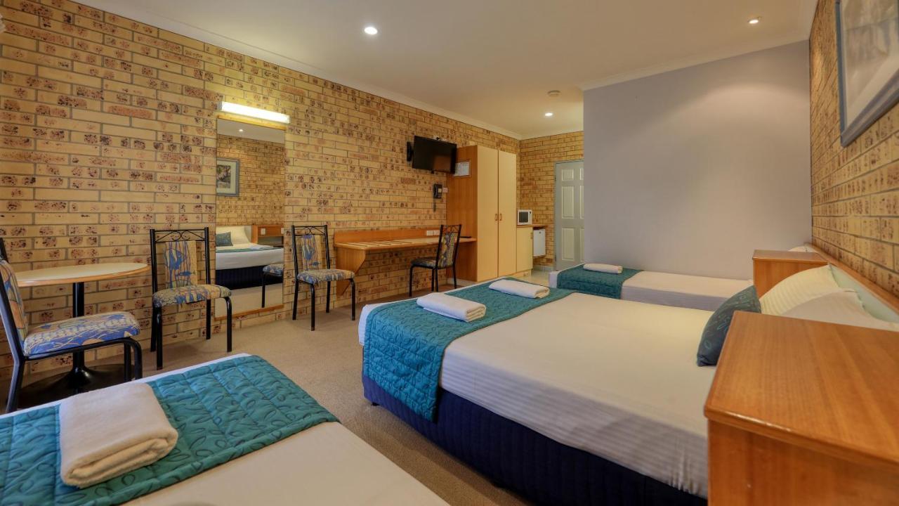 Mulga Country Motor Inn Charleville-Mézières Exterior foto